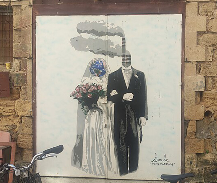 Street art by by Murielle Cohen.