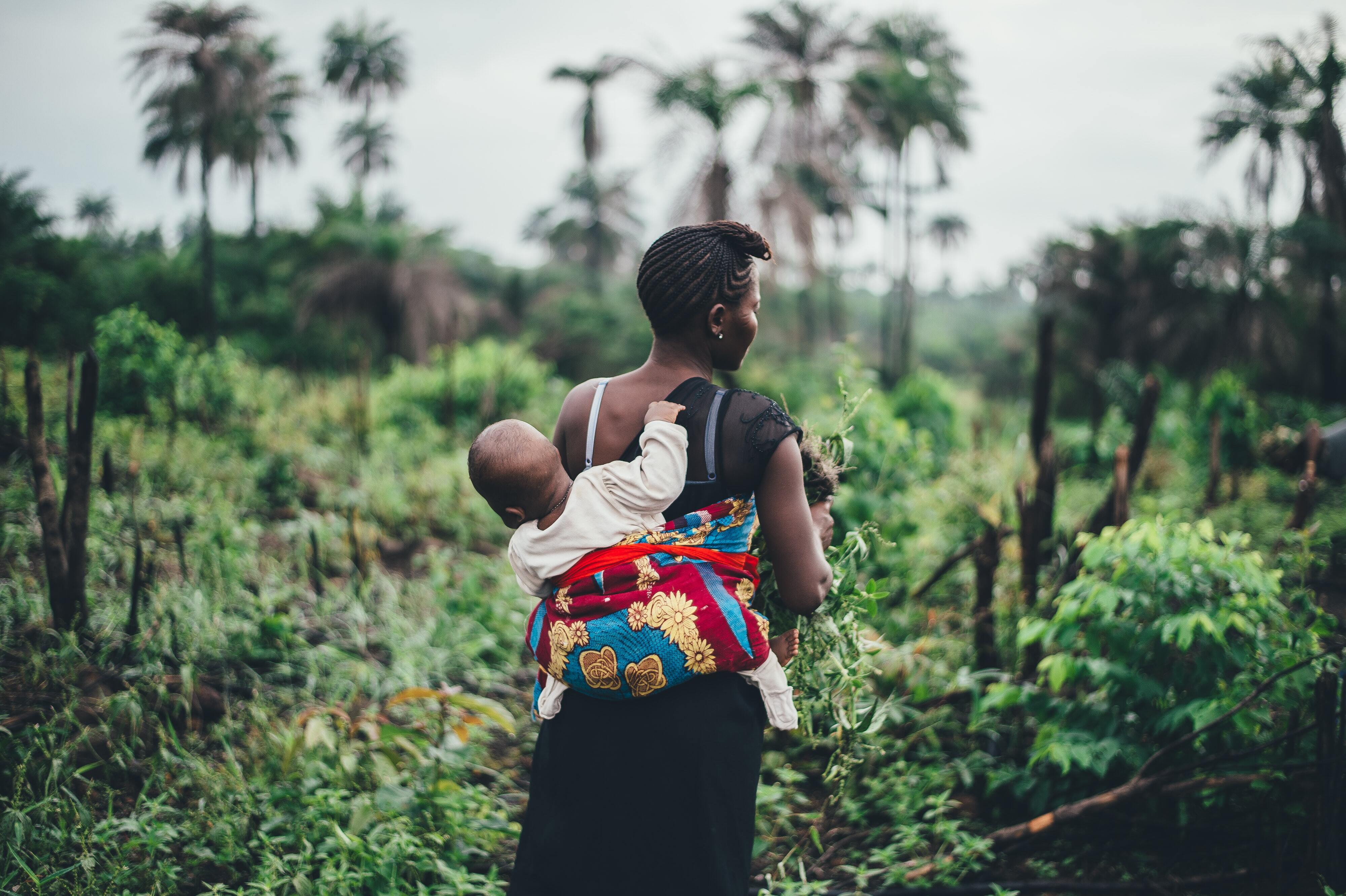 Mother and Child in the tropic