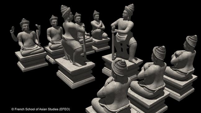Prasat Chen Statue arrangement