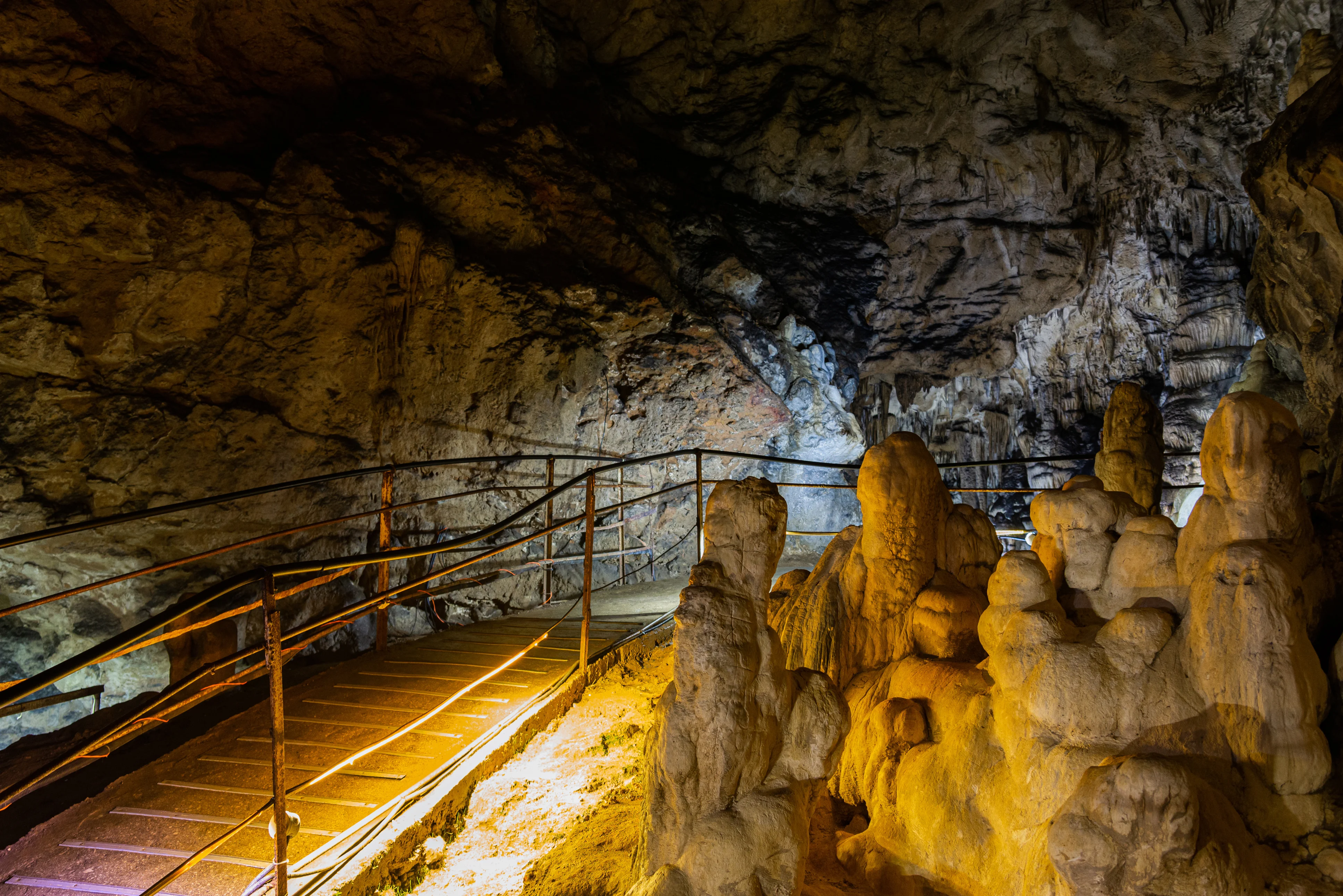 Speleothems in Russia