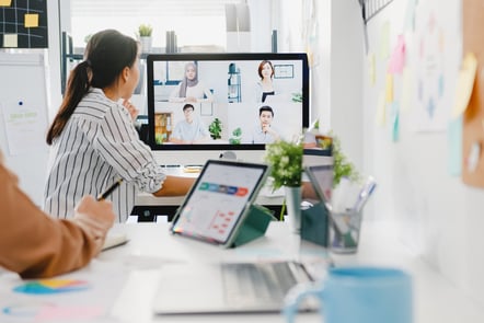 Online students wrap up class