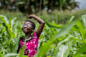 Jeune fille DRC © Andras D. Hajdu/IAPB CC-BY-NC-SA 2.0 https://flic.kr/p/z9v3sR