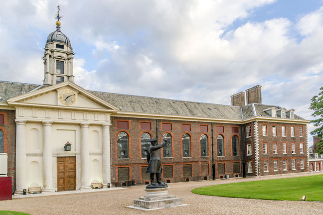 View of the front of Chelsea Hospital