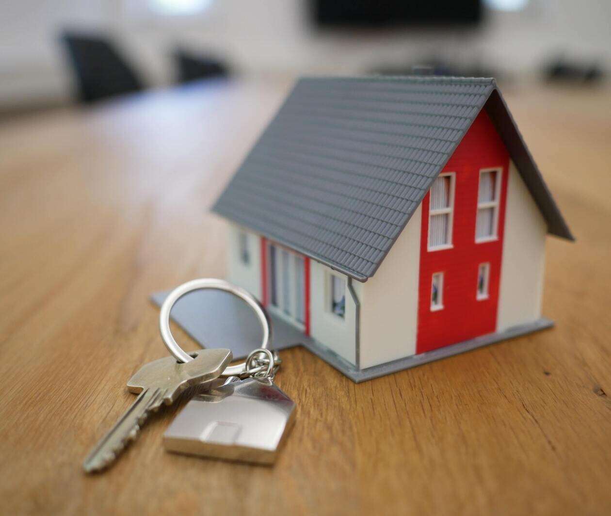 Model house with key on key ring