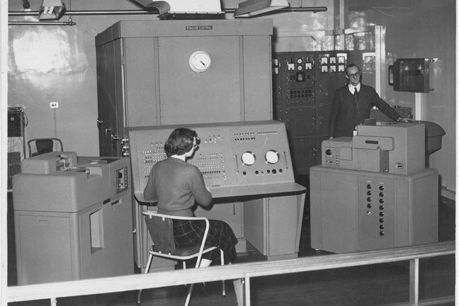 Mainframe panel with input switches and output lights