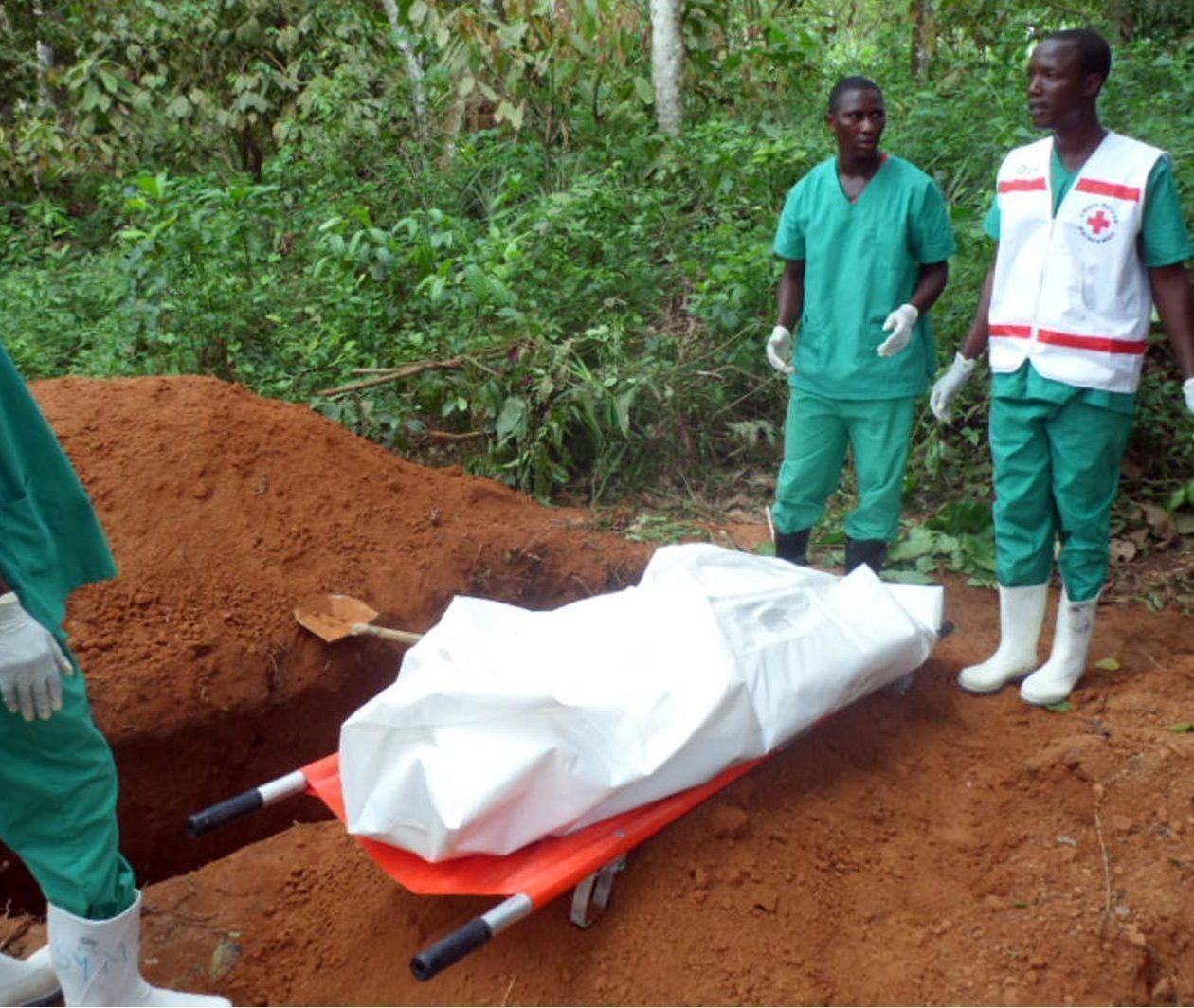 Medical staff treating Ebola (Photo by ©EC/ECHO/Jean-Louis Mosser)