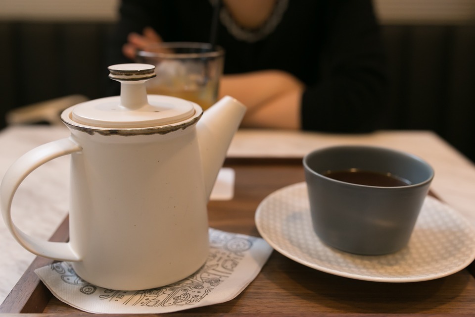 Coffee pot and cups Coffee pot and cups