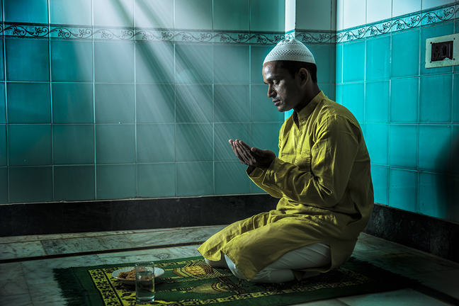 Islamic man praying