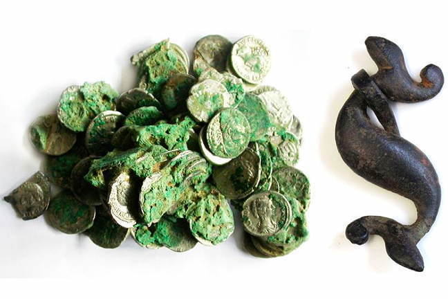 Coin and brooch licensed under cc-by-sa from the Portable Antiquities Scheme.