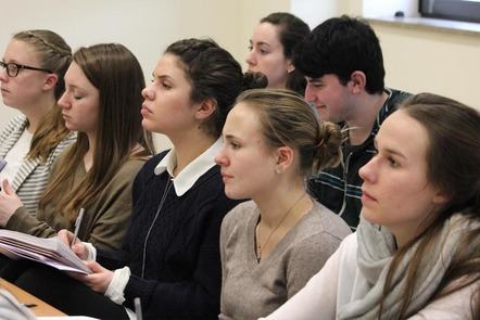 Italian Math Professor Study Sciences and Maths in Italian - Course