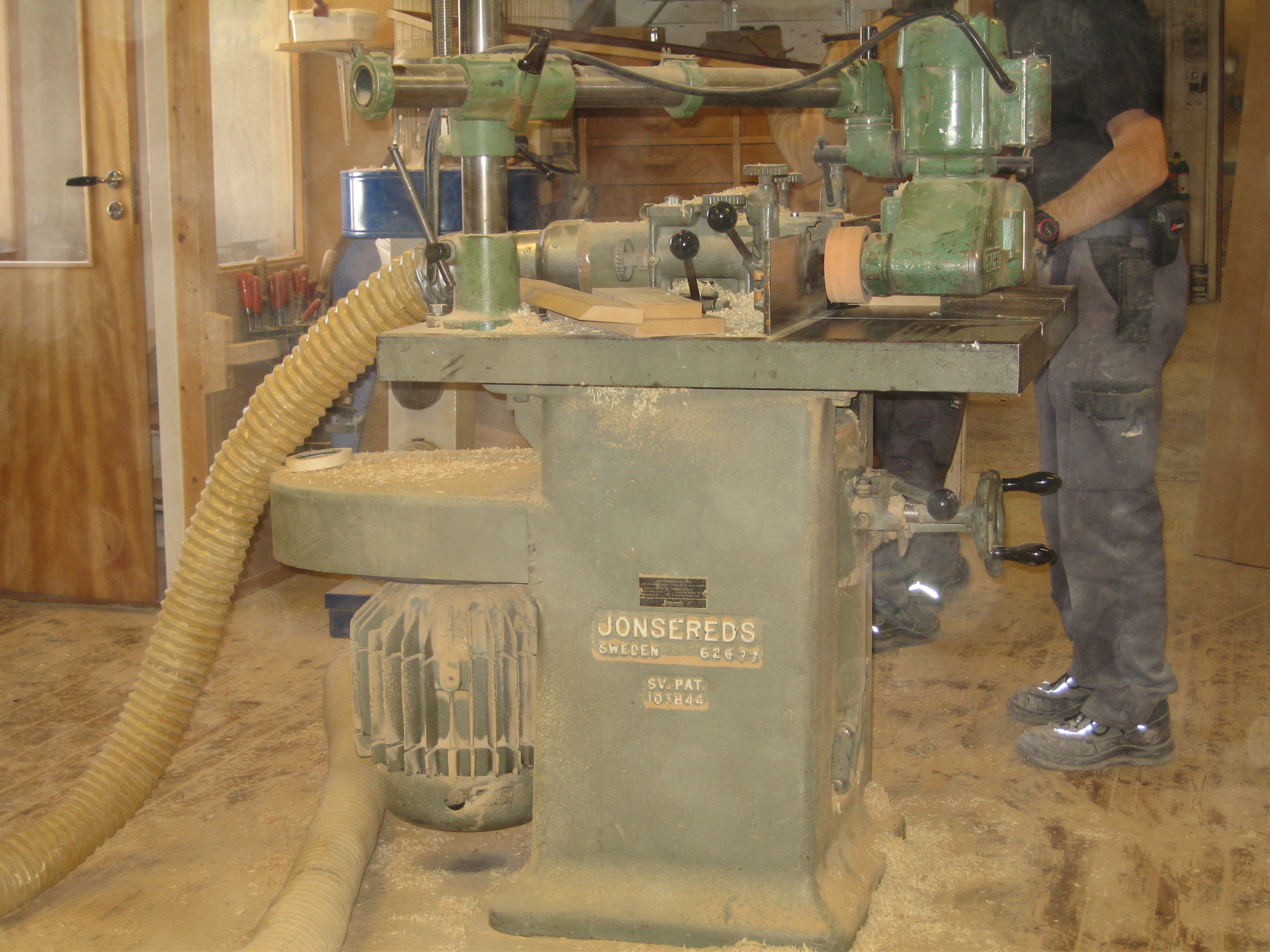 Wood worker in a dusty environment