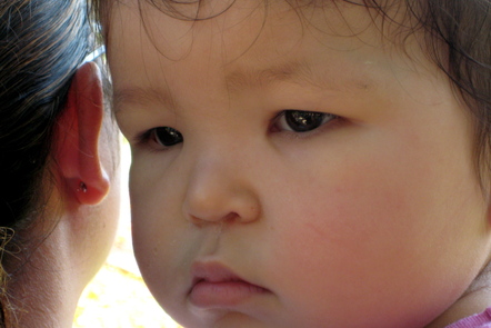 baby and mother (http://mrg.bz/1SIEV0)