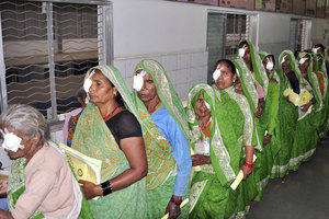 Patients after cataract surgery. Image credit: D Subramanyam CC BY-NC