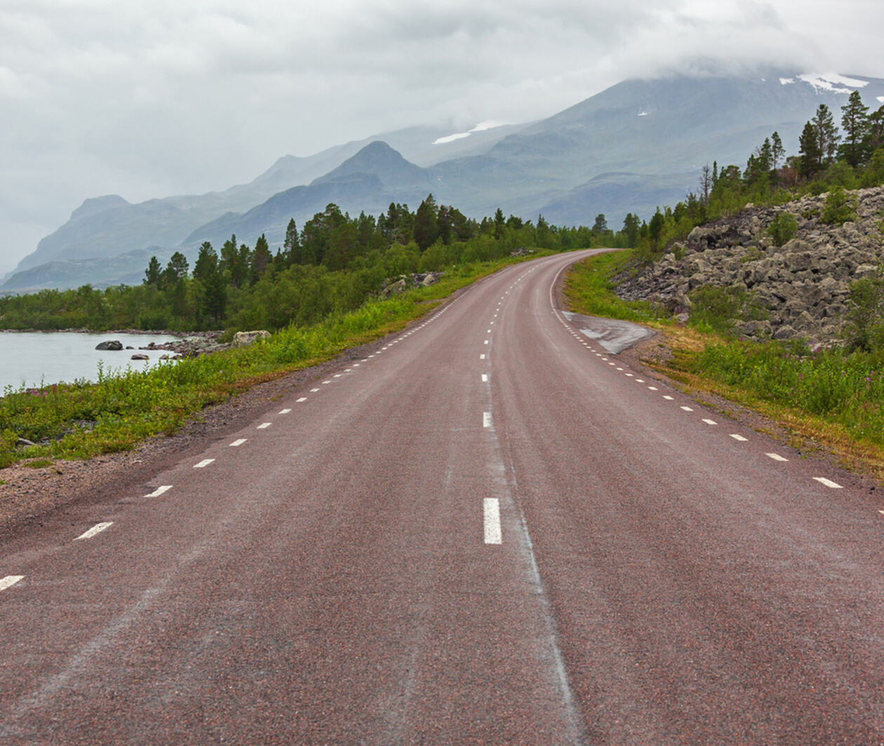 Road leading into the mountains