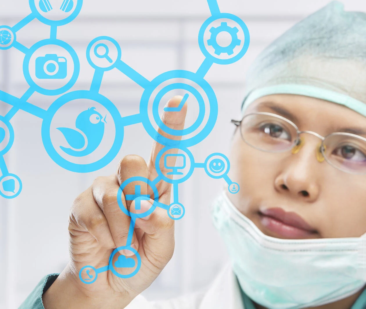 Connecting Patients and healthcare professionals through Social media