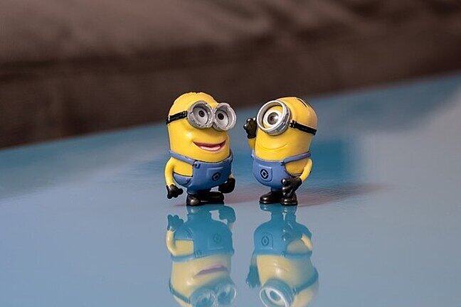 Two minions have a chat